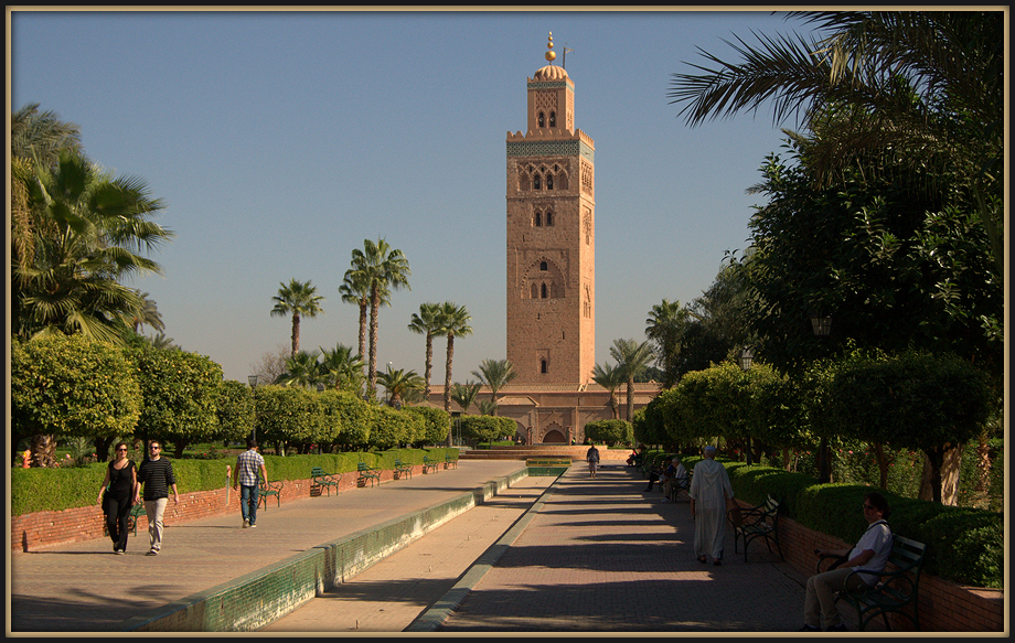 Really it's the largest mosque in Marrakesh (Morocco).