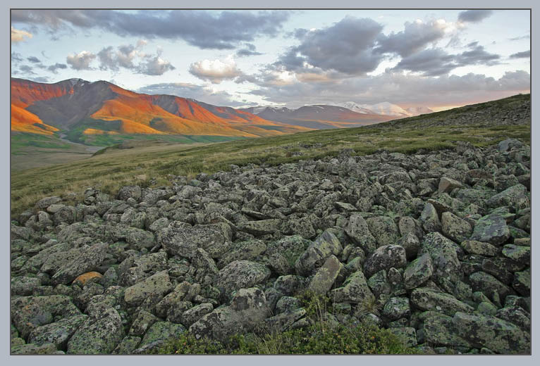 Каменная река.